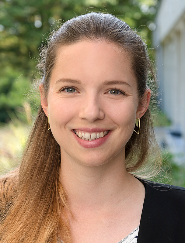 Christine-Schaefer.png (0.9 MB)